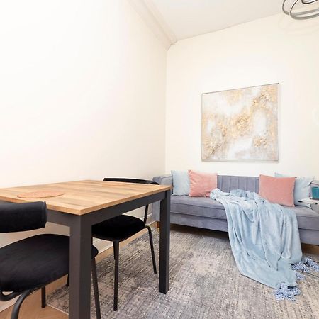 Joivy Modern Flat In City Centre - For Up To 3 Guests Apartman Edinburgh Kültér fotó