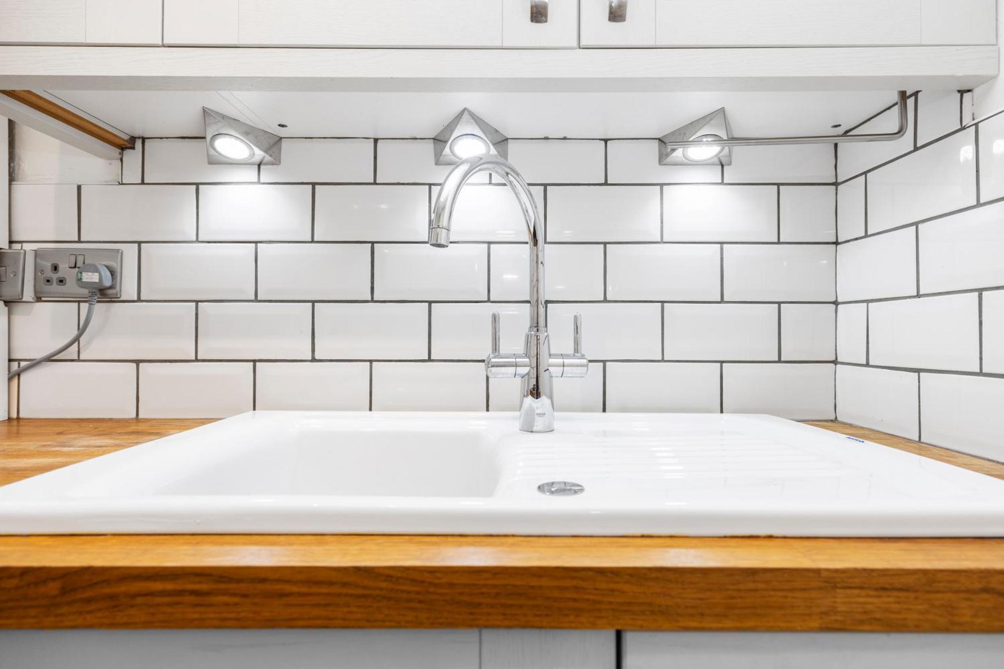 Joivy Modern Flat In City Centre - For Up To 3 Guests Apartman Edinburgh Kültér fotó