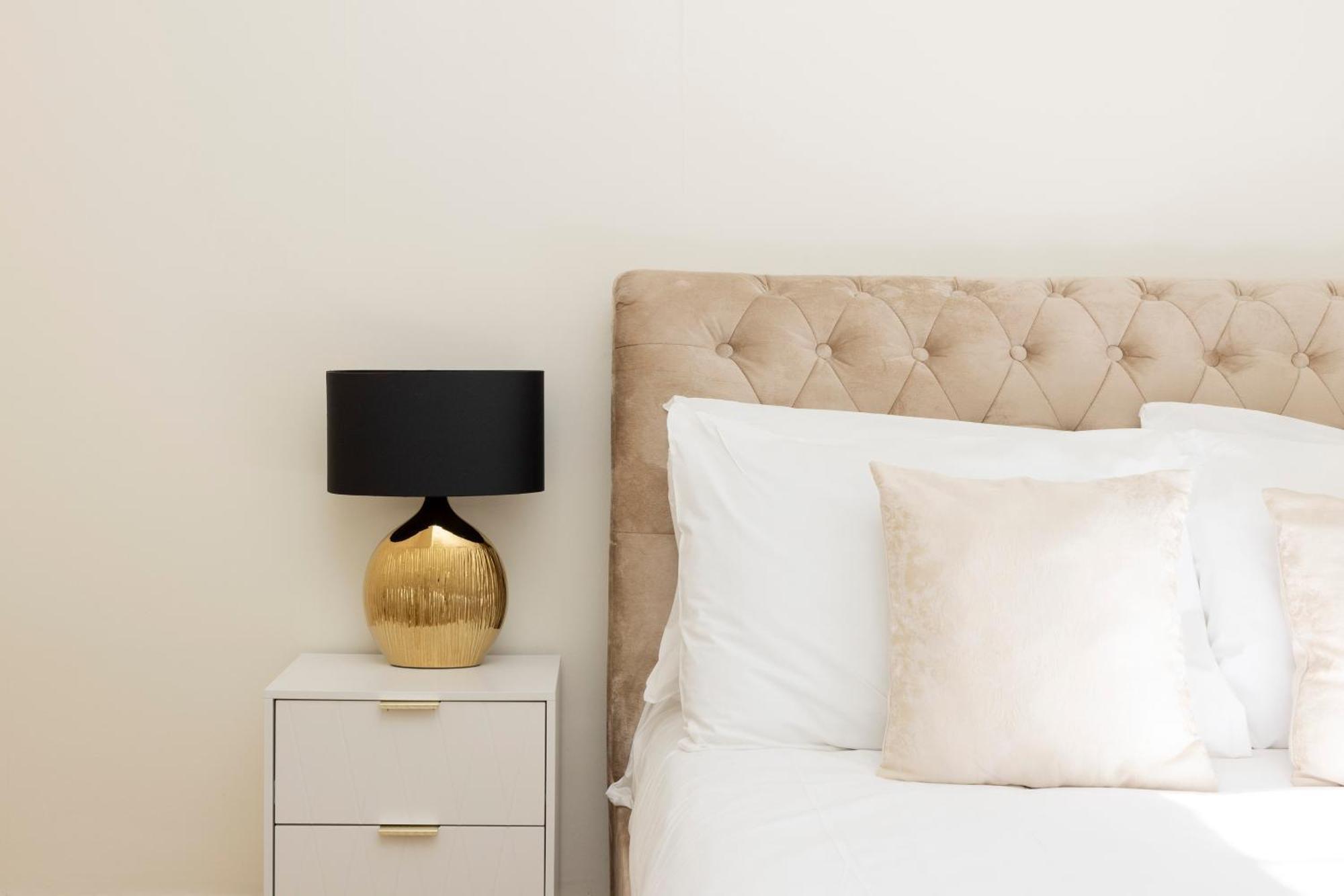 Joivy Modern Flat In City Centre - For Up To 3 Guests Apartman Edinburgh Kültér fotó