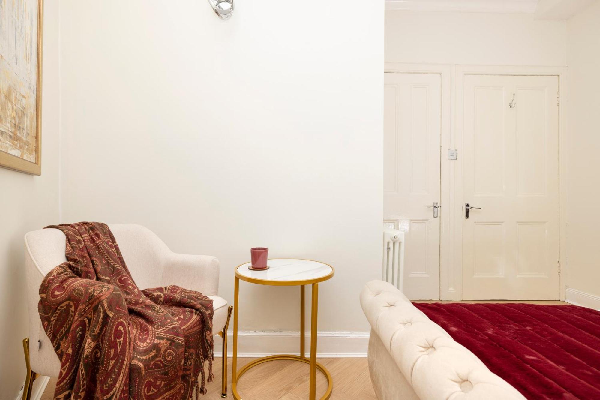 Joivy Modern Flat In City Centre - For Up To 3 Guests Apartman Edinburgh Kültér fotó