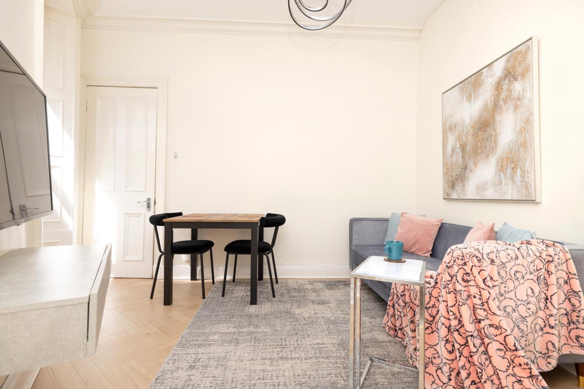 Joivy Modern Flat In City Centre - For Up To 3 Guests Apartman Edinburgh Kültér fotó